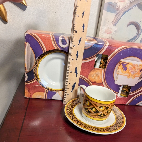 Espresso Set 12 Pieces NOS In Box Gold Black Porcelain Mini Coffee Cups & Saucer - Picture 2 of 16